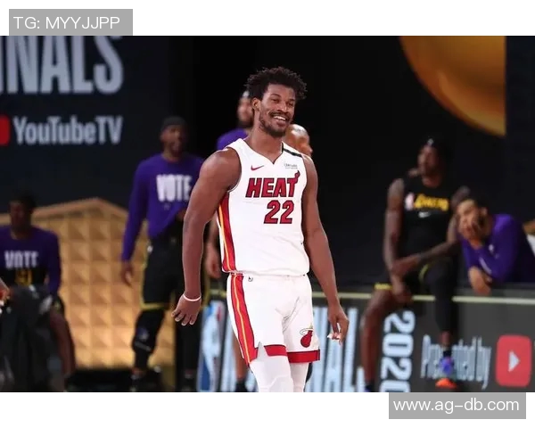 巴特勒复出表现抢眼10投5中贡献19分8篮板6助攻2抢断