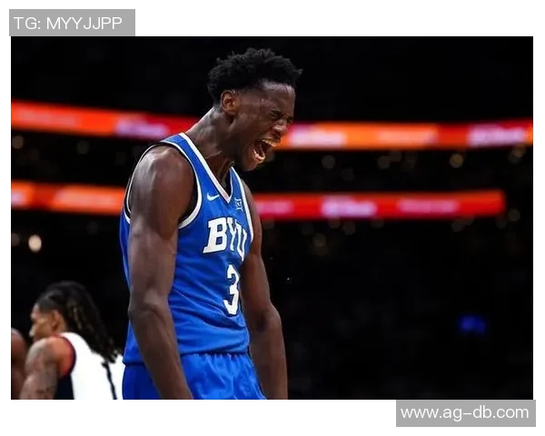 状元大热迪班萨表现抢眼15投8中斩获24分8板3助3断但失误频繁令人担忧